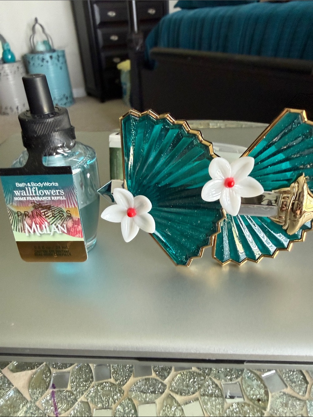 Bath & Body Works Mulan Wallflower and Fragrance Refill Set NWT